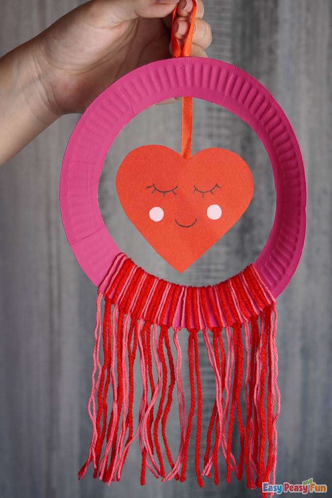 DIY Paper V-Day Wreath